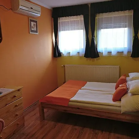 Maison d'hôtes Cserke Panzio Studio Cserkeszőlő